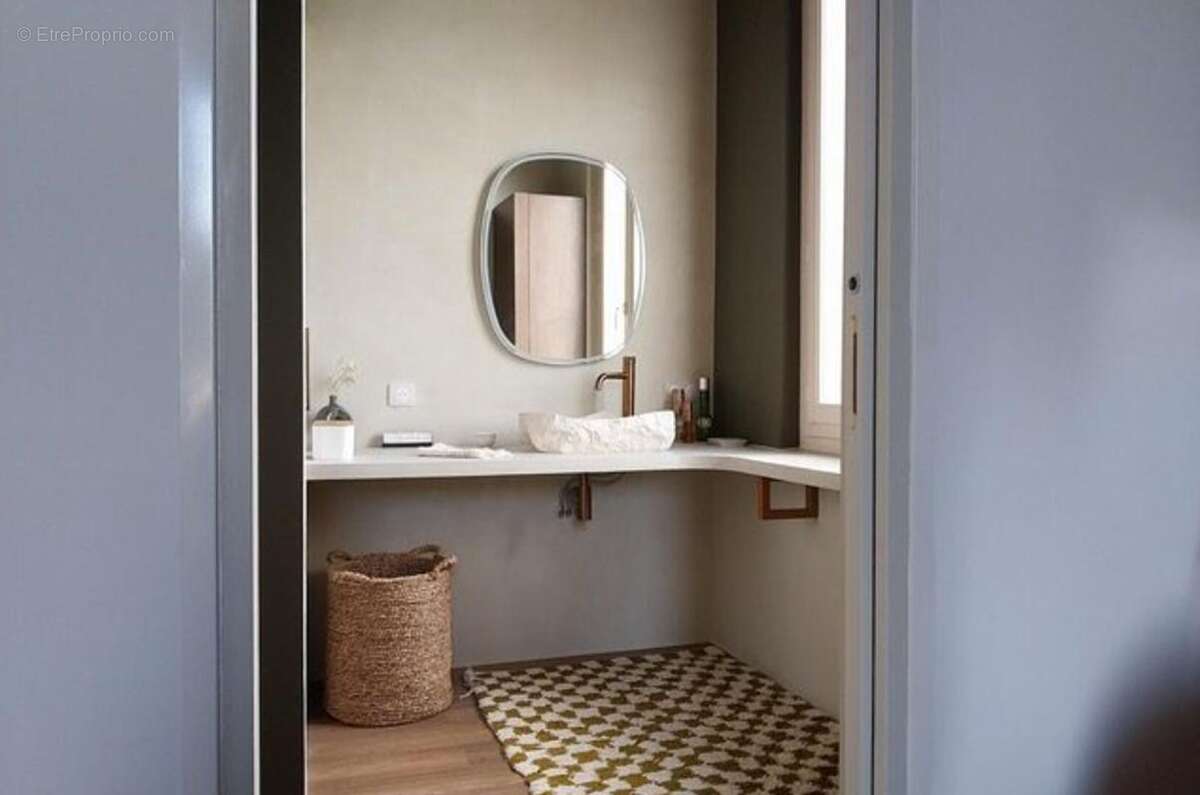 Maison à VILLENAVE-D'ORNON