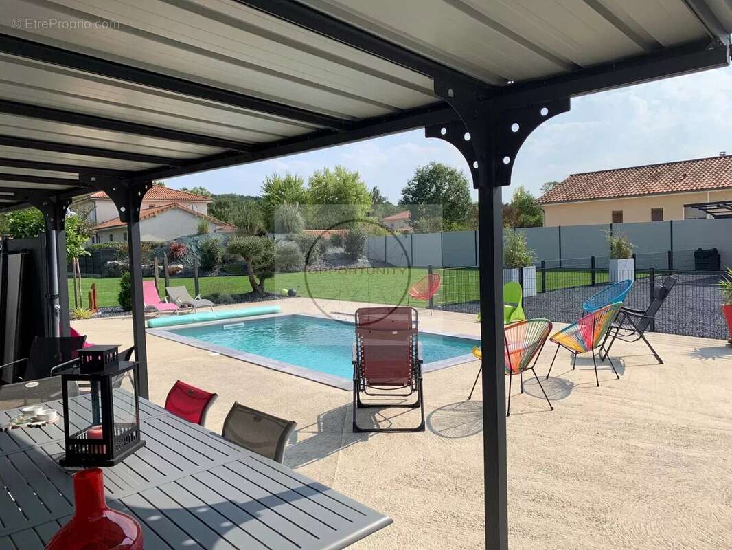 Maison 300 m² à Orleix  - photo 4
