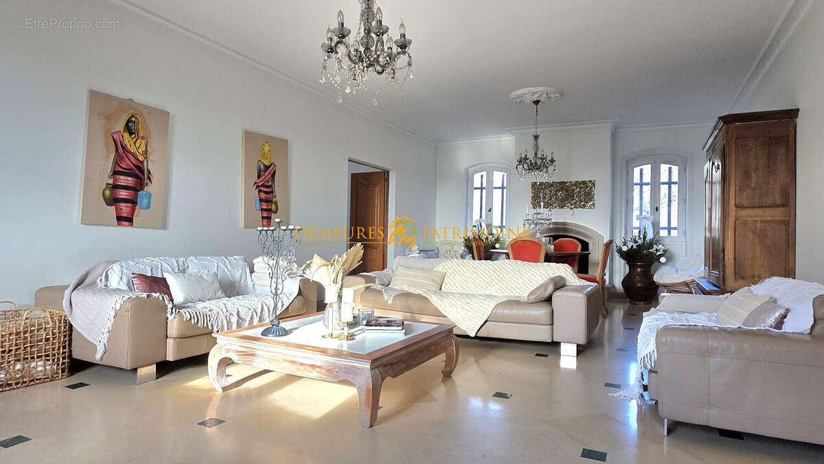 Maison à FOUQUEBRUNE