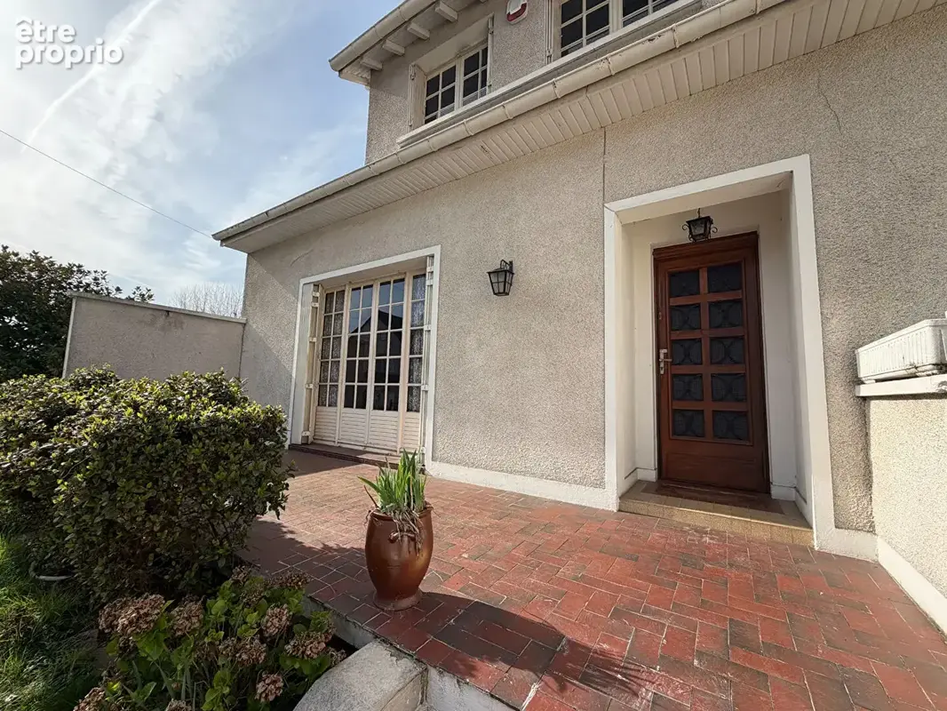 EN EXCLUSIVITE - Maison à fort potentiel  -150 m2 - Chatou - photo 3