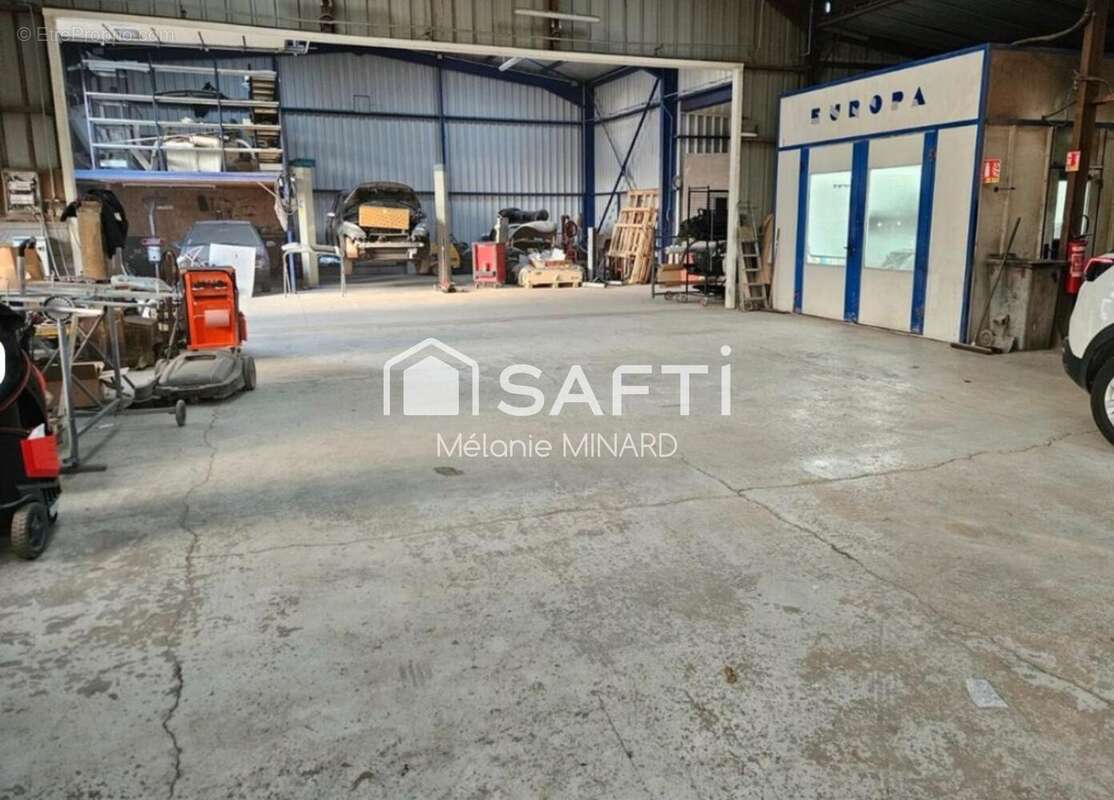 Commerce 800 m² à Flers  - photo 3