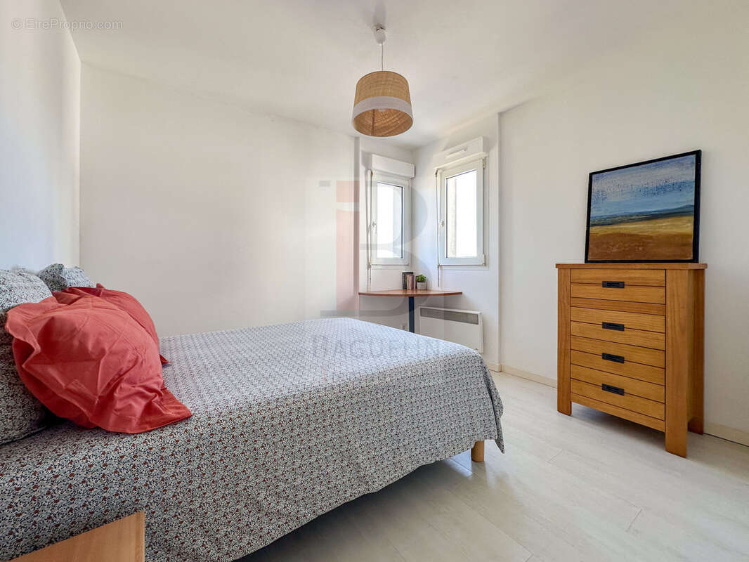 Appartement à FOURAS
