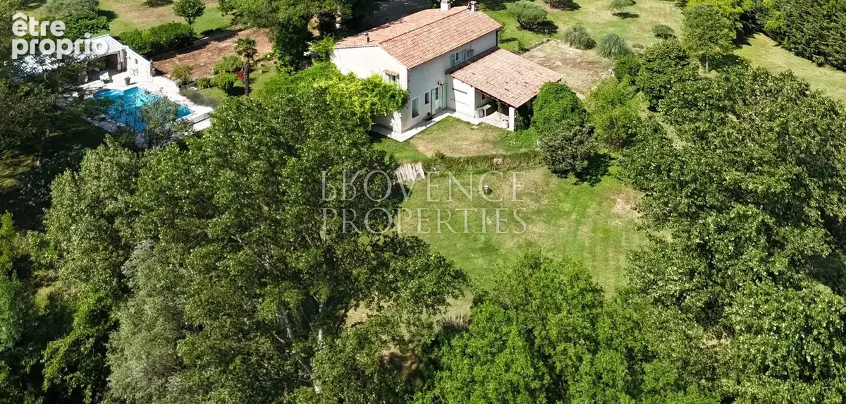 Propriété d'exception avec moulin du 19ème siècle, villa indépendante, 2 piscines sur 1,6 hectare - photo 52