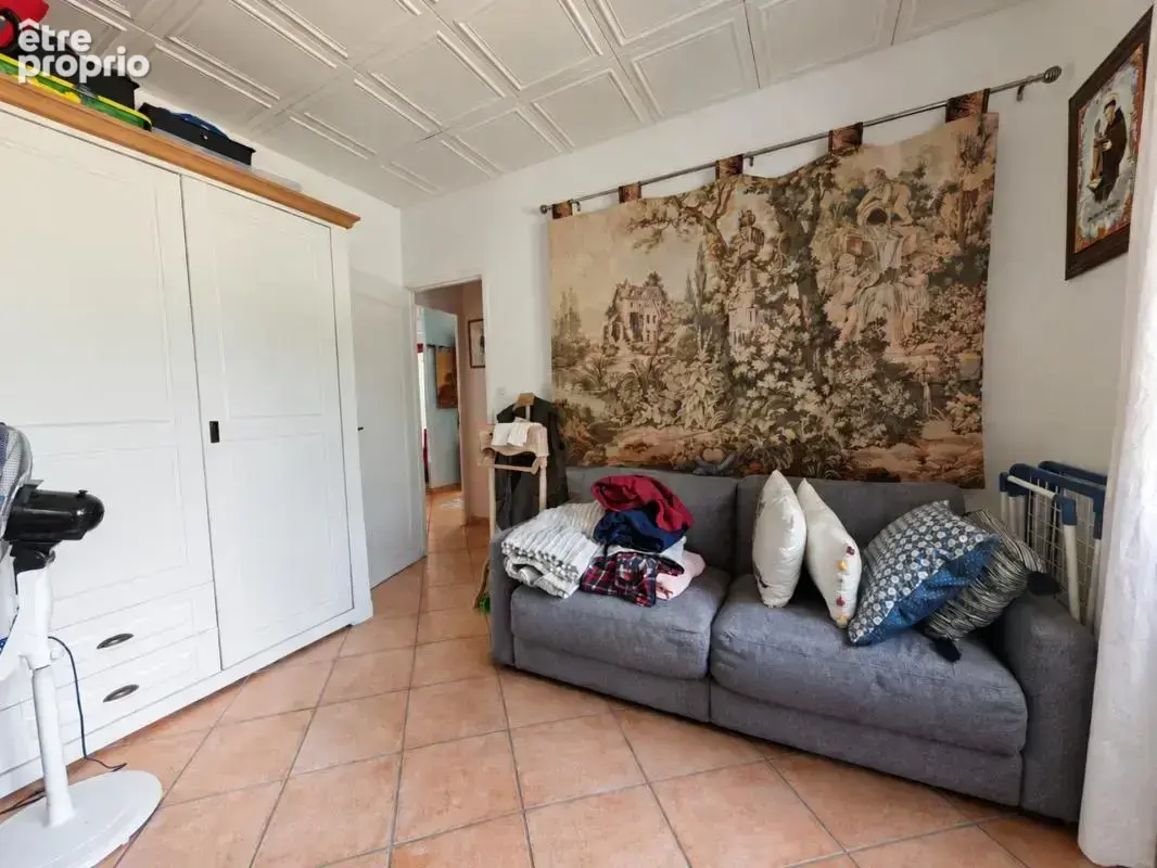 EAUZE CENTRE-VILLE – Maison avec deux logements, piscine, garages et terrain - photo 10