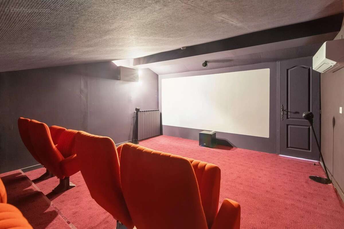 Maison à LE CANNET-DES-MAURES