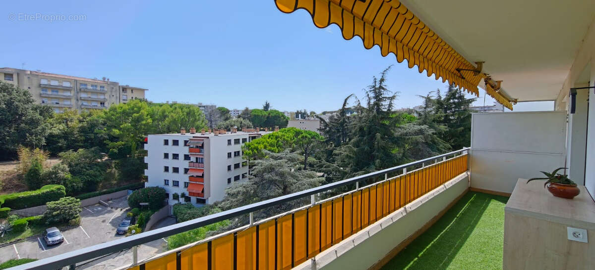 Appartement Antibes 3 pièces 64 m² habitable - 57.71 m2 carrez - dernier étage - parking et cave - photo 11