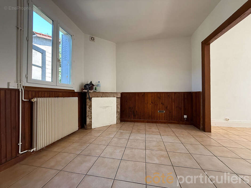 Maison à SAINT-AMAND-MONTROND
