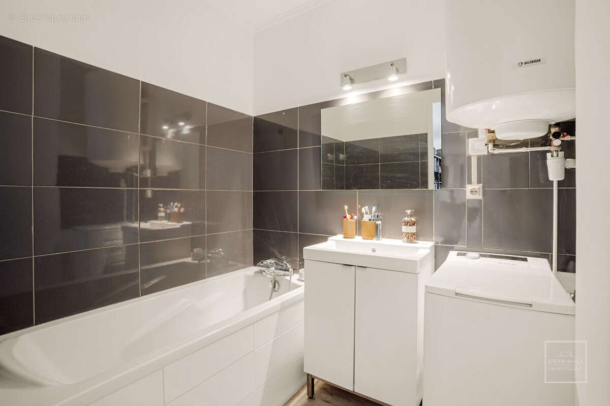 Appartement à NEUVILLE-SUR-SAONE