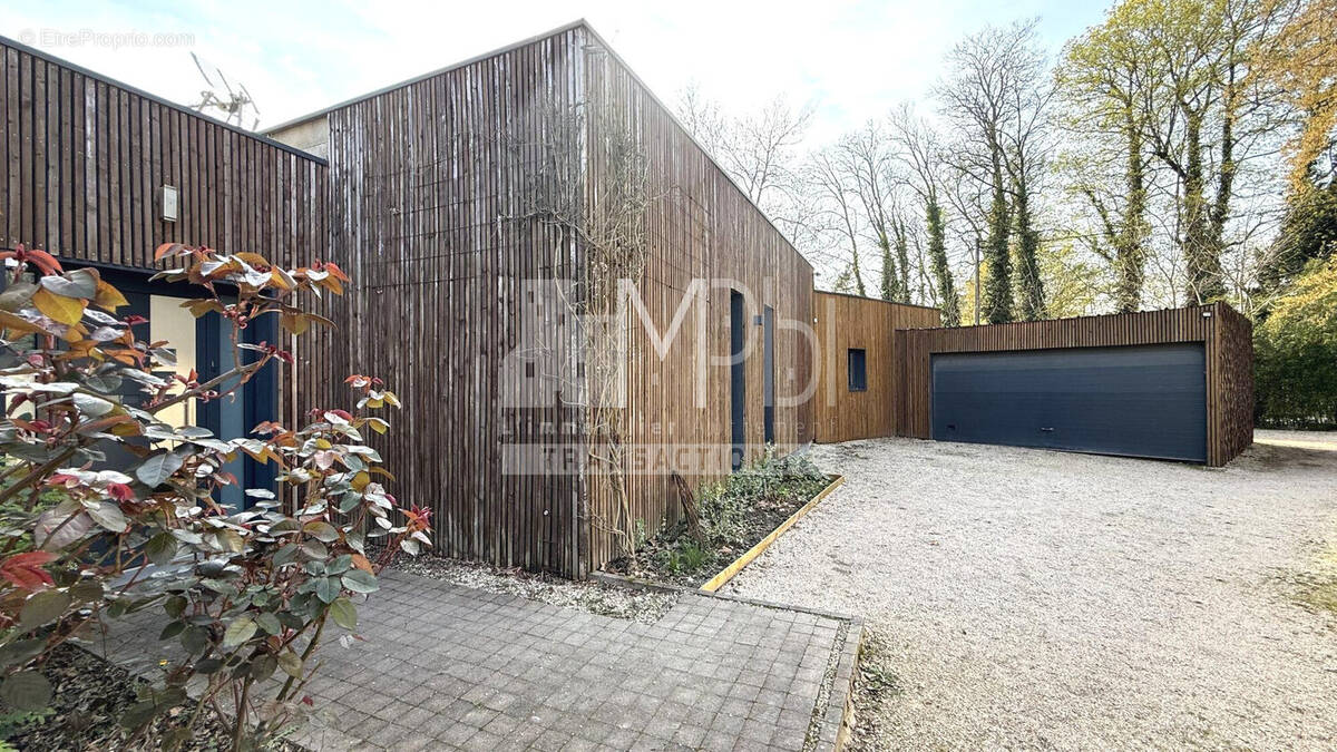 Maison à BOURG-EN-BRESSE