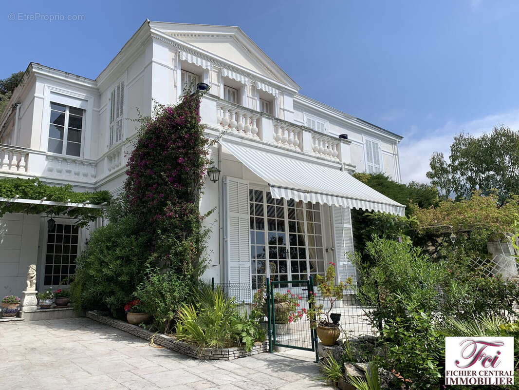 Maison à MENTON
