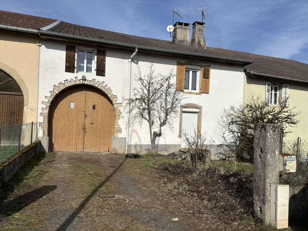 Maison à REGNEY
