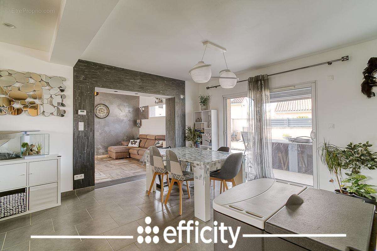 Maison à CHASSE-SUR-RHONE