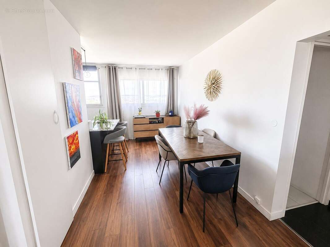 Appartement 85 m² à Carrieres-Sur-Seine  - photo 4