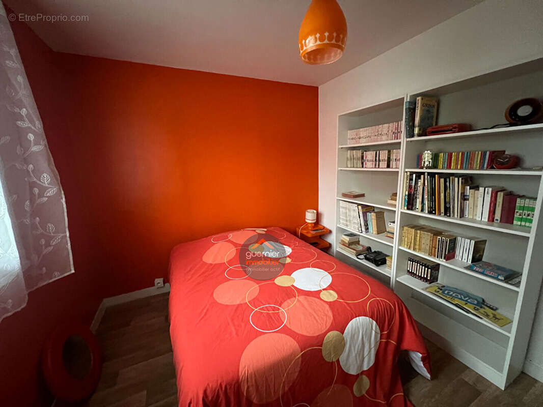 Maison à SAINT-ETIENNE-DU-ROUVRAY