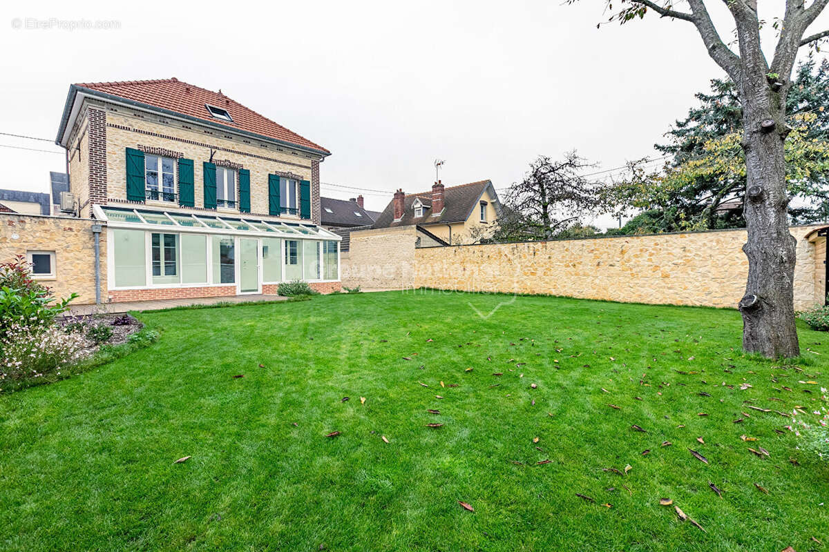 Maison à CREPY-EN-VALOIS