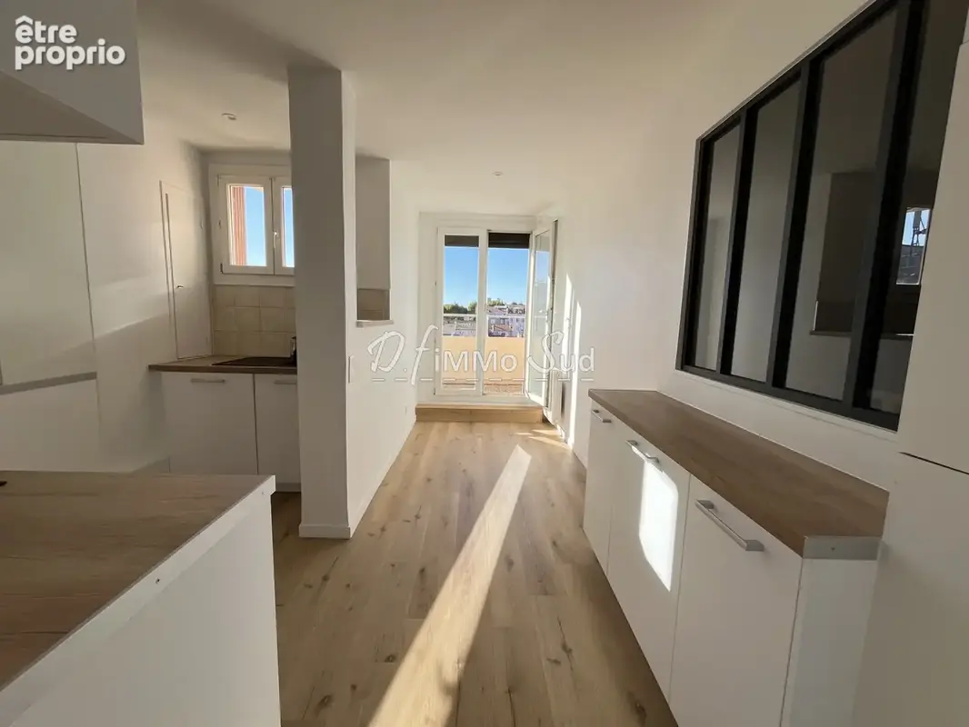 Appartement t4 de 110 m2 - ascenseur - terrasses - cellier - garage - photo 6