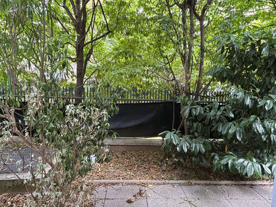 Un jardin privatif de 44m2 en bordure de Parc - photo 7