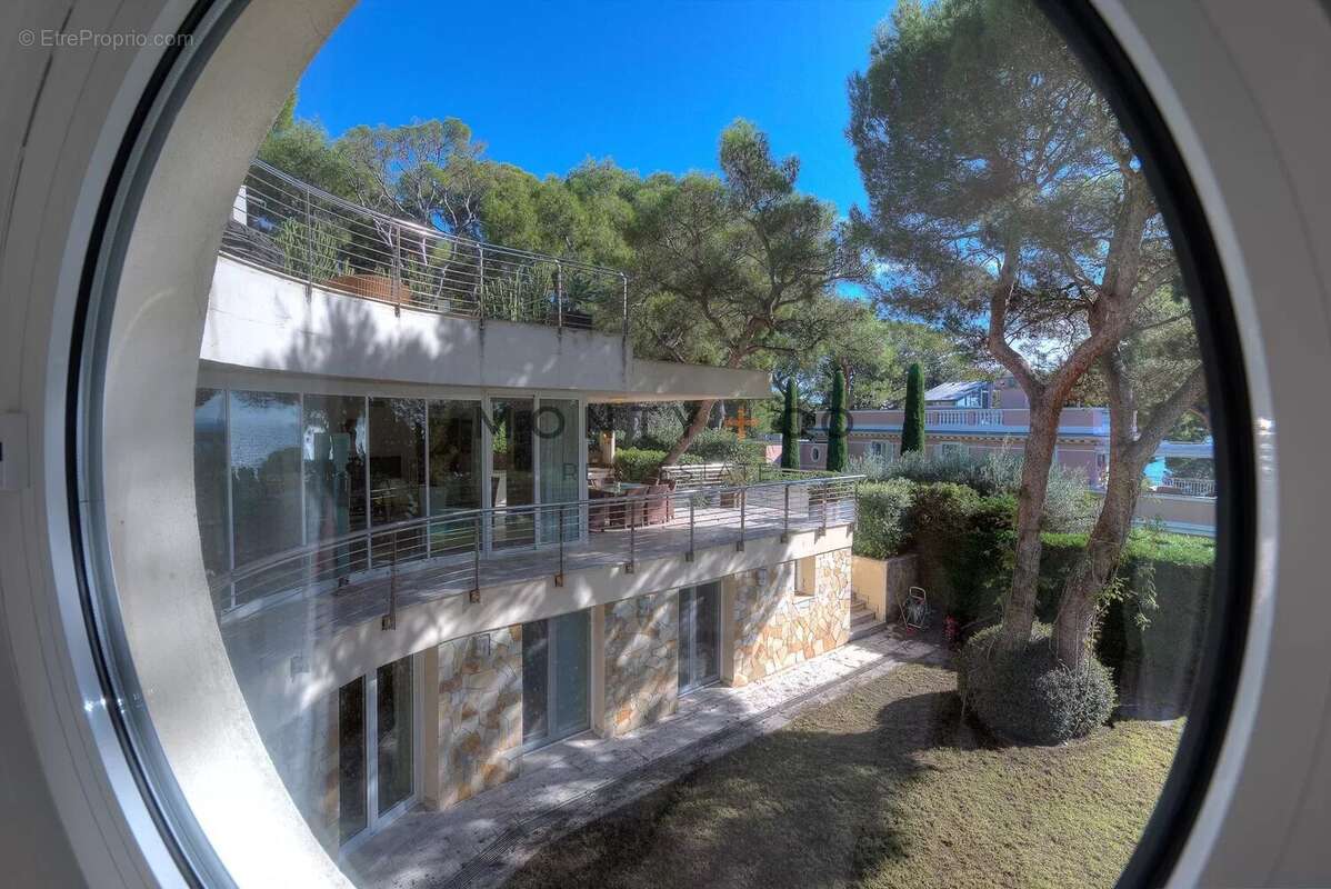 Maison à SAINT-JEAN-CAP-FERRAT