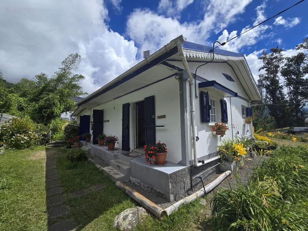 Maison à SALAZIE