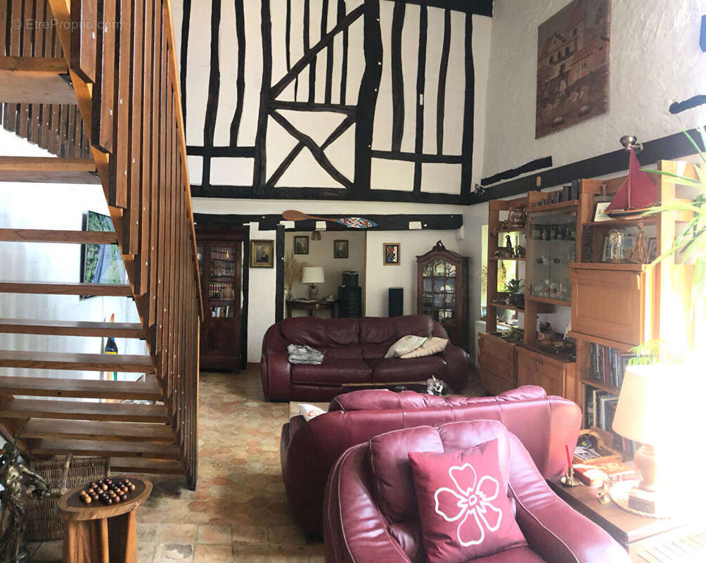 Maison à GOMMECOURT