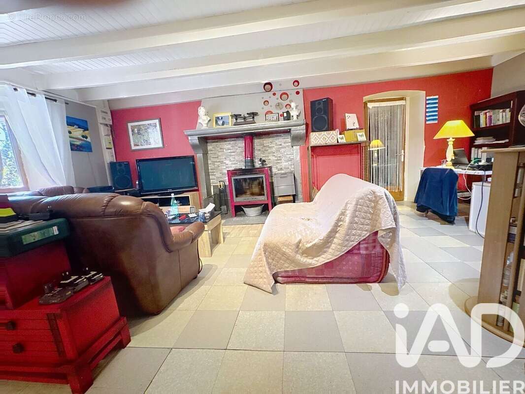 Photo 5 - Maison à SAINT-AMANT-ROCHE-SAVINE