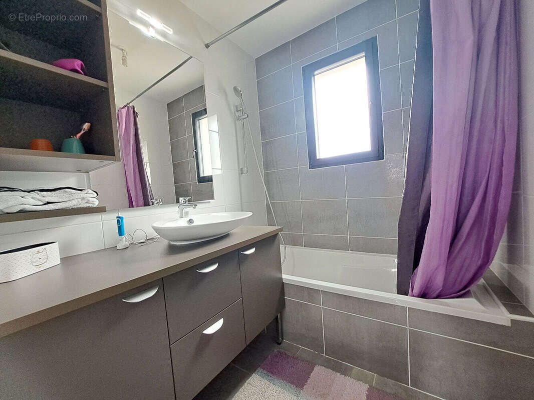 Autre à CHATELLERAULT