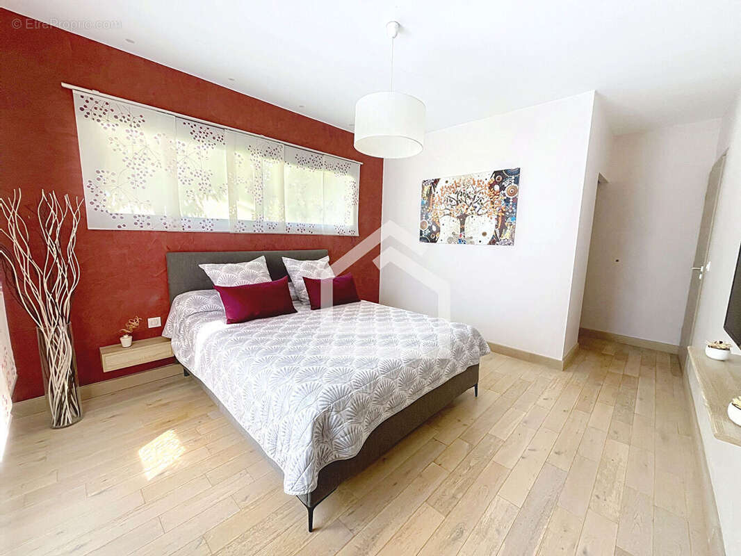 Maison à LE PIAN-MEDOC