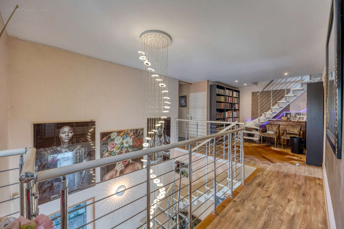 Maison à SAINT-ISMIER