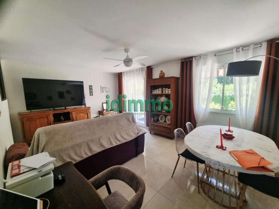 Exclusivité Draguignan dans résidence standing bel F2 de 63m rez de jardin parking cave 178500€ crn2408 dpe c - photo 7