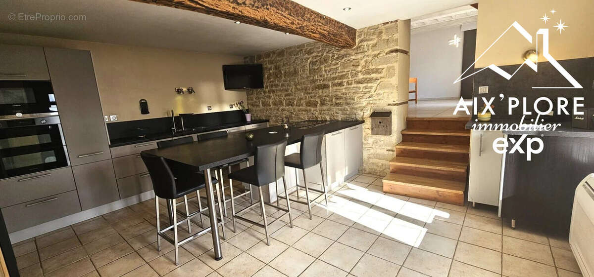 Maison à SAINT-MARTIN-DU-MONT