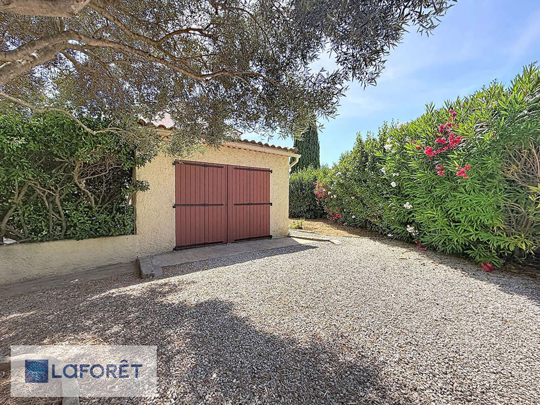 Six-Fours-les-Plages -Bucarin -Maison T4 -Plain-pied - photo 15