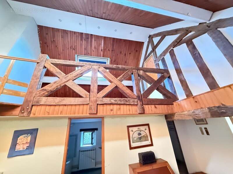 Maison à BUSSIERE-DUNOISE