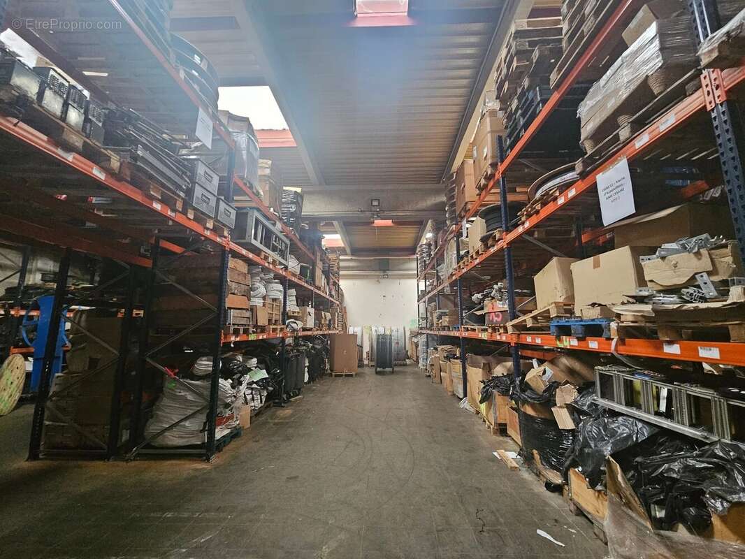 Commerce à COURCOURONNES