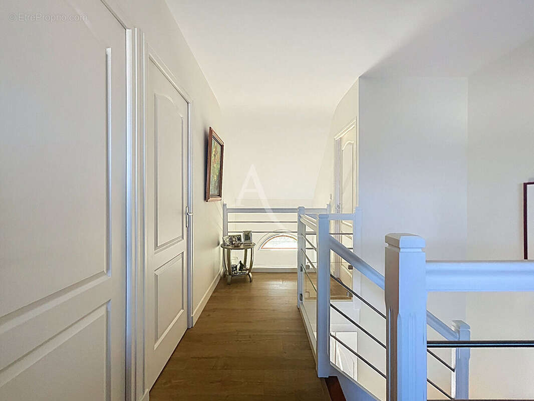 Maison à LES PONTS-DE-CE