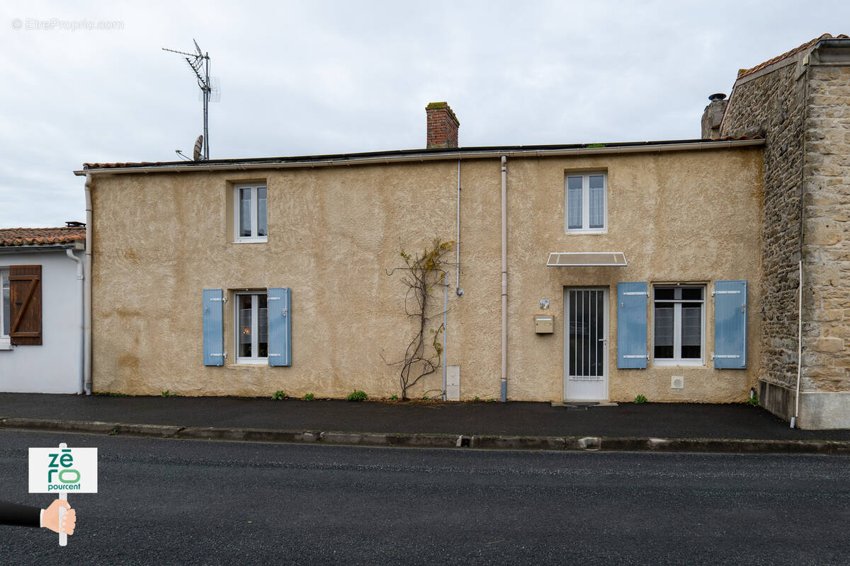 Maison à SAINT-MICHEL-EN-L'HERM