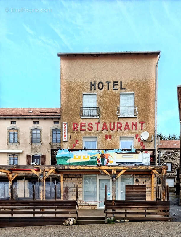 Commerce à COUCOURON