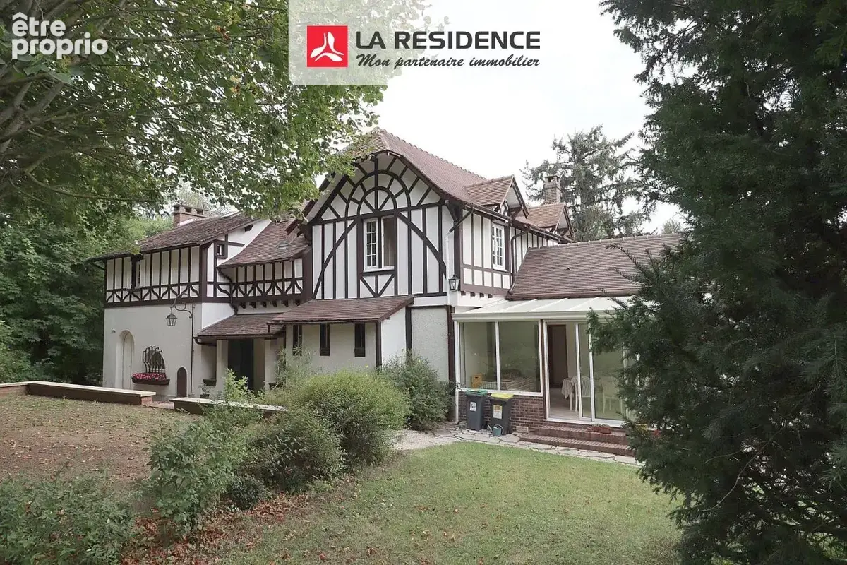 Maison à OINVILLE-SUR-MONTCIENT