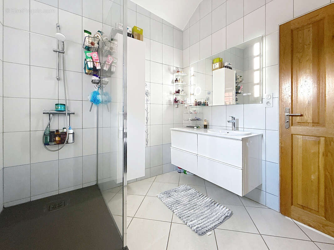 Appartement à BESSONCOURT