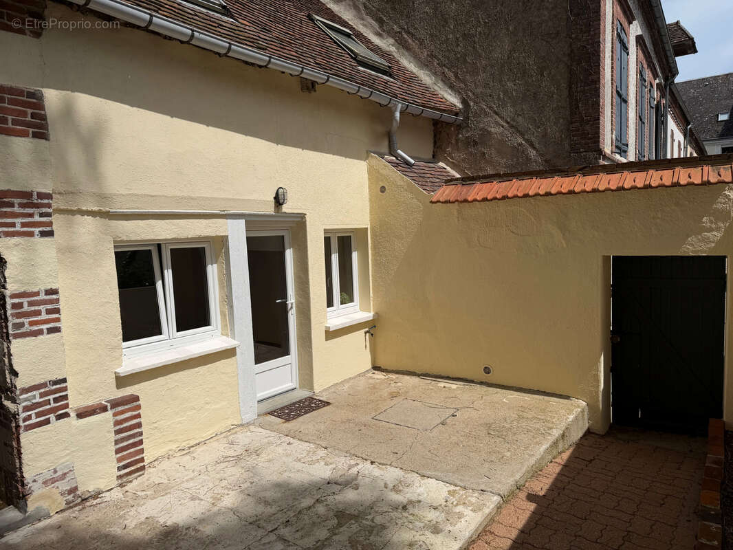 Maison à CHATEAUNEUF-EN-THYMERAIS