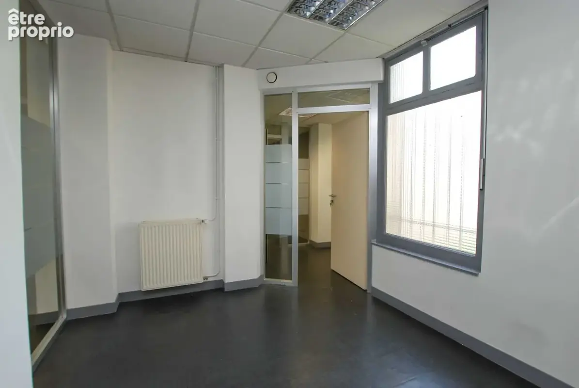 Immeuble de caractère offrant de nombreuses possibilités d'aménagement - photo 5