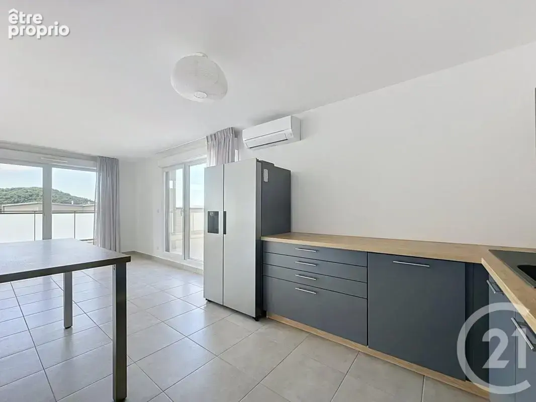 Appartement 64 m² à Brignais  - photo 9