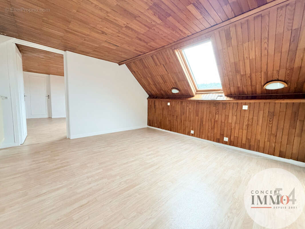 Maison 84 m² à Foug  - photo 10