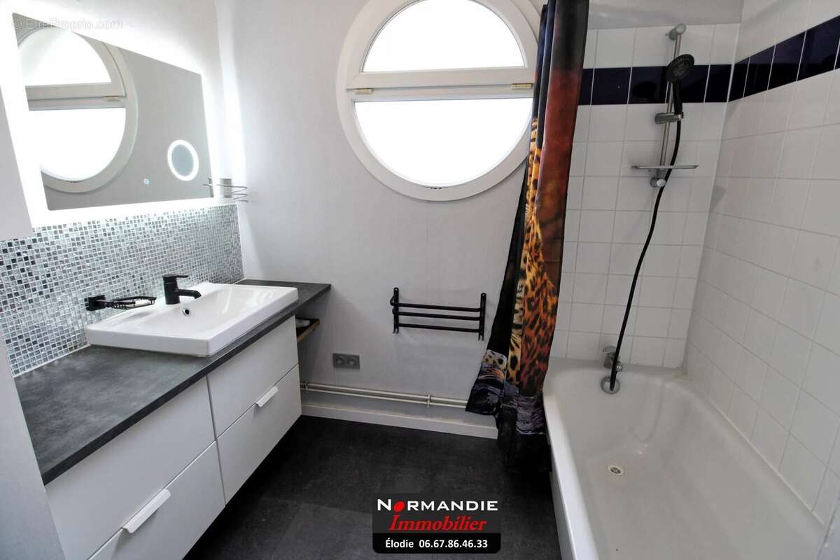 Maison à BEUZEVILLE