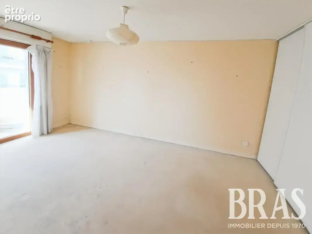 Avenue Camus, appartement avec double garage - photo 3