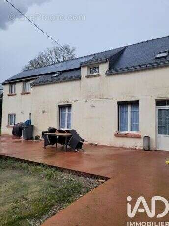 Maison 144 m² à Saint-Malo-Des-Trois-Fontaines  - photo 2