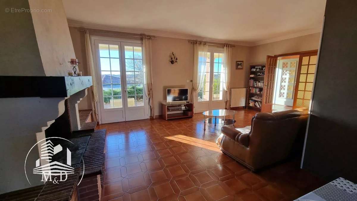 Maison à BEAUMONT-SUR-LEZE