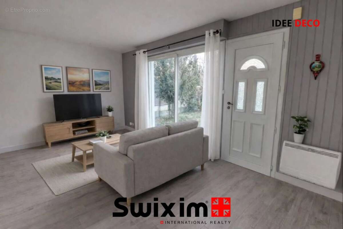 Appartement à PAREMPUYRE