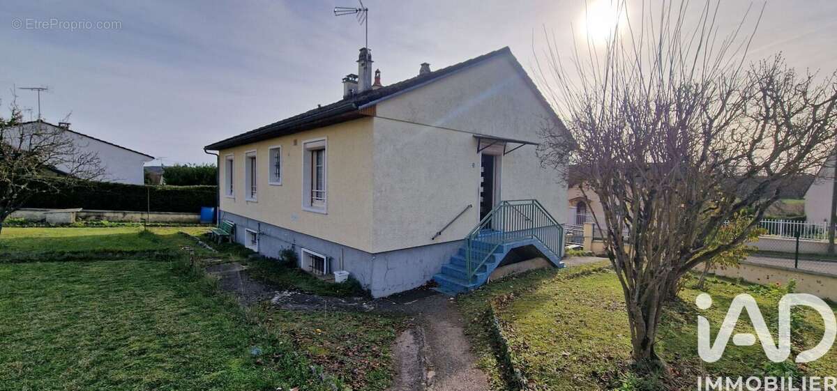 Photo 2 - Maison à LEZINNES