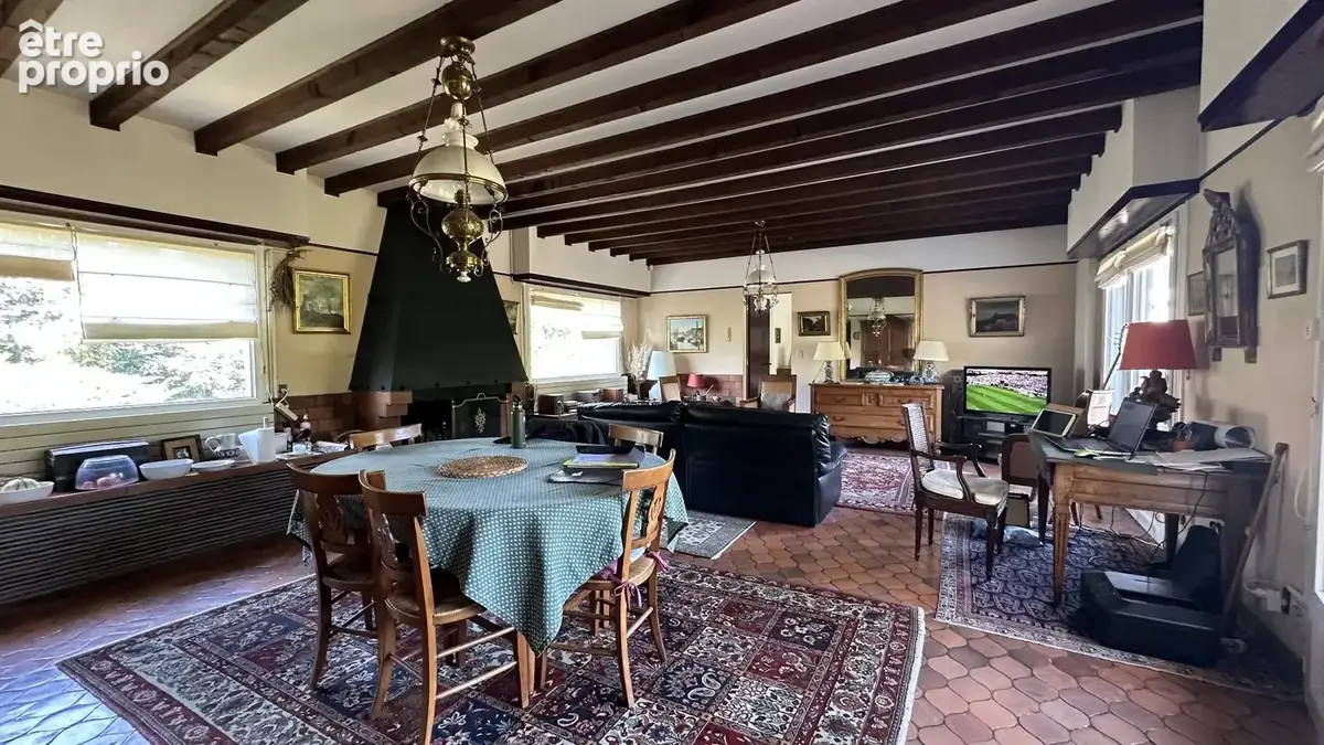 Hossegor  centre-ville / les halles  emplacement rare  villa  200 m² sur terrain 1 140 m²  fort potentiel - photo 12