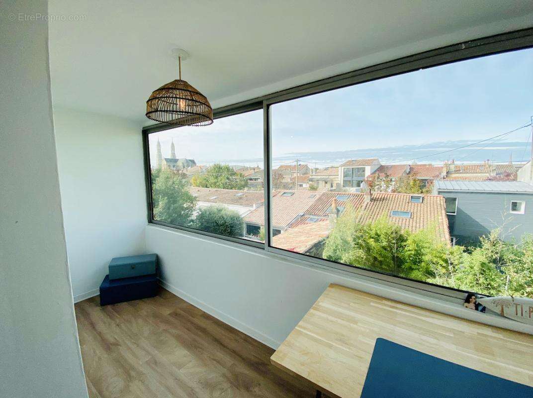 Appartement à BORDEAUX